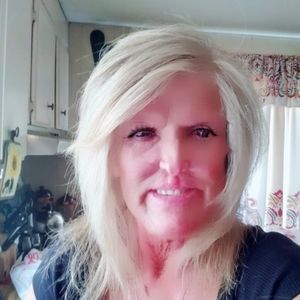 Meet your Posher, Debra